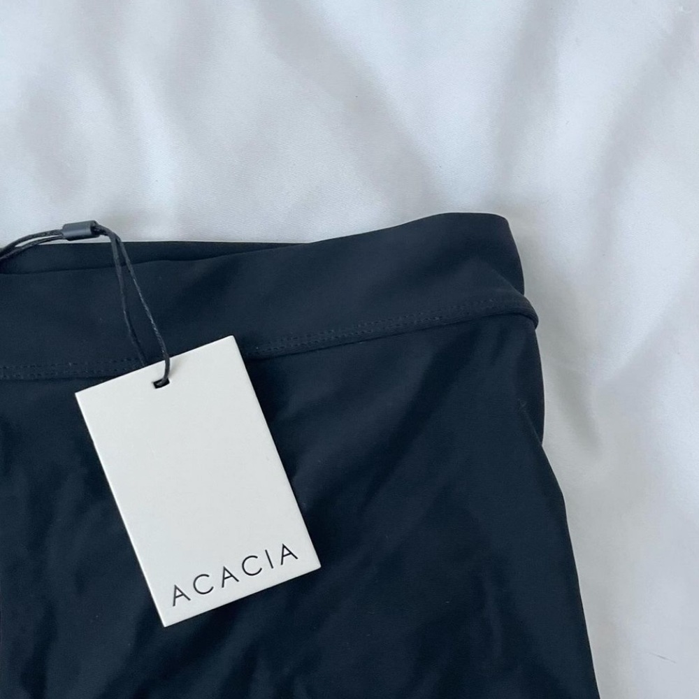 ACACIA spring jet fox bottoms
offer me 💗